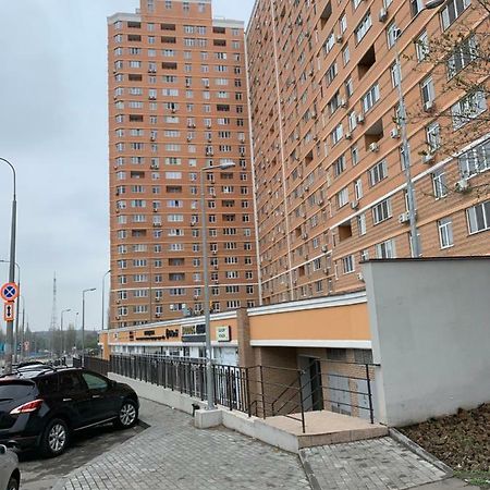 Квартира Возле Автовокзала Odesa Exterior foto